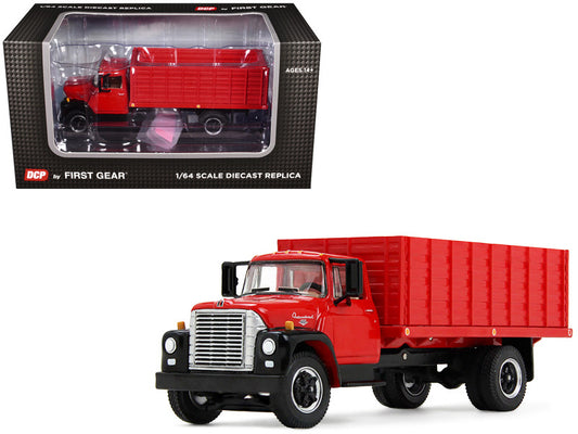 1970s International Loadstar Grain Truck Harvester Red 1/64 Diecast Model by DCP/First Gear