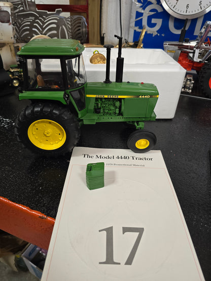 John Deere 4440 Precision Series